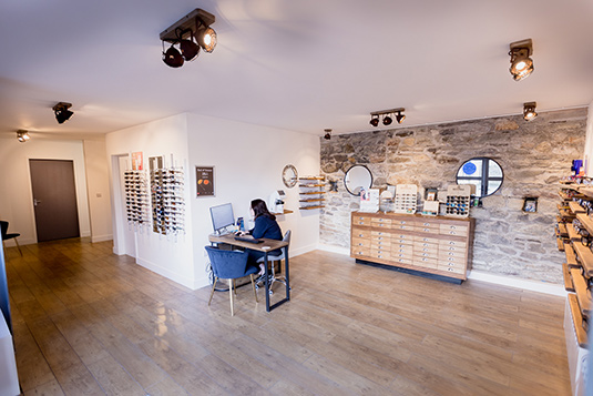 Inside-the-Store-Charlestown-Eyecare